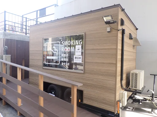Sumida Park smoking area